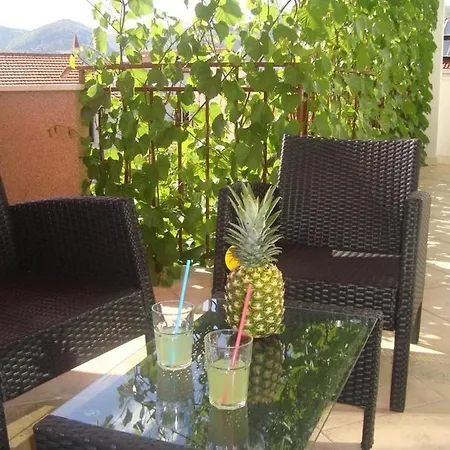 Apartment Maris - Location&Parking * Trogir
